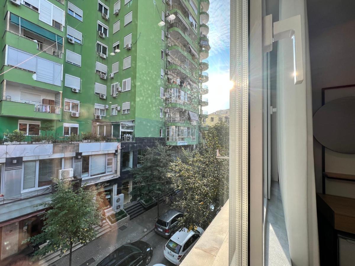 Enzo Rooms & Apartment Blloku Tirana Zewnętrze zdjęcie