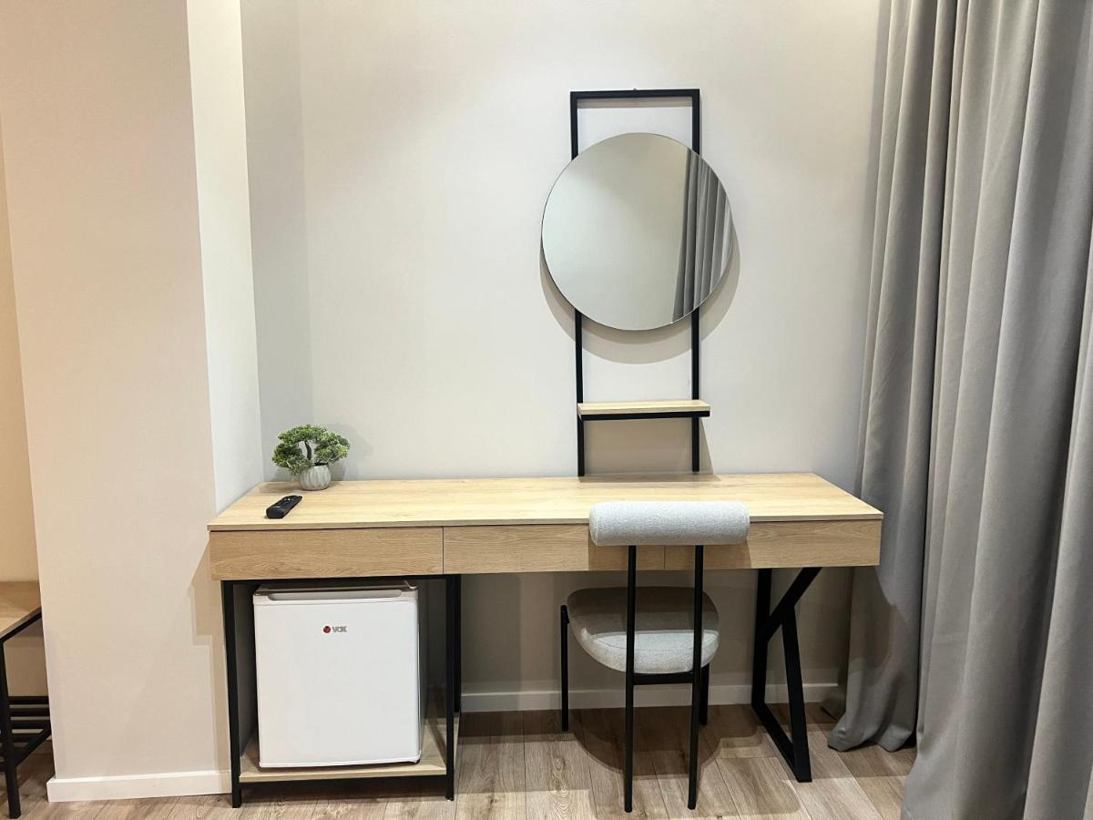 Enzo Rooms & Apartment Blloku Tirana Zewnętrze zdjęcie