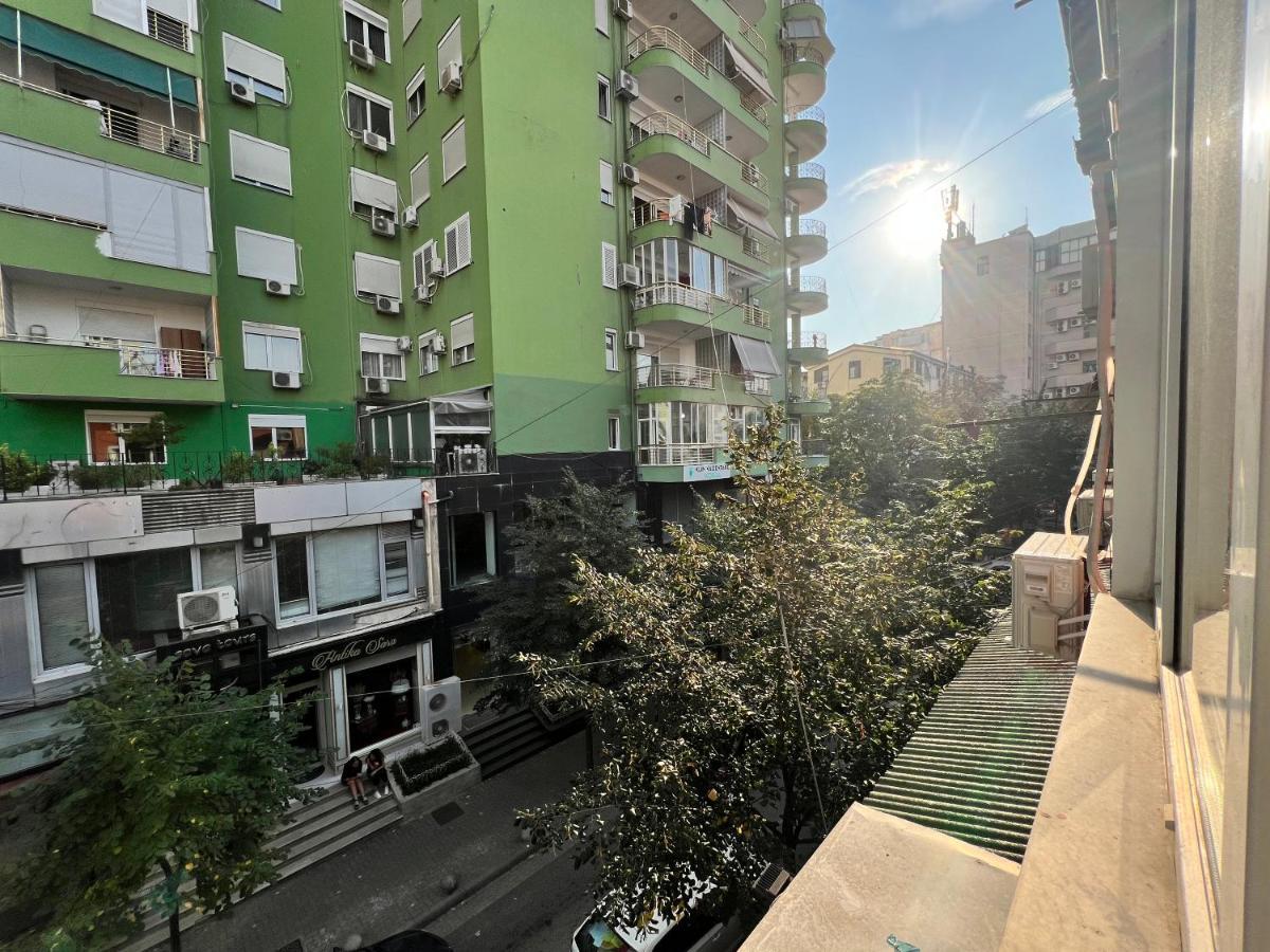 Enzo Rooms & Apartment Blloku Tirana Zewnętrze zdjęcie