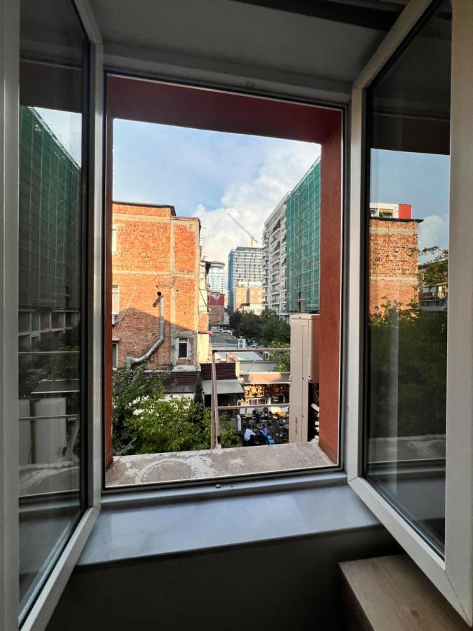 Enzo Rooms & Apartment Blloku Tirana Zewnętrze zdjęcie