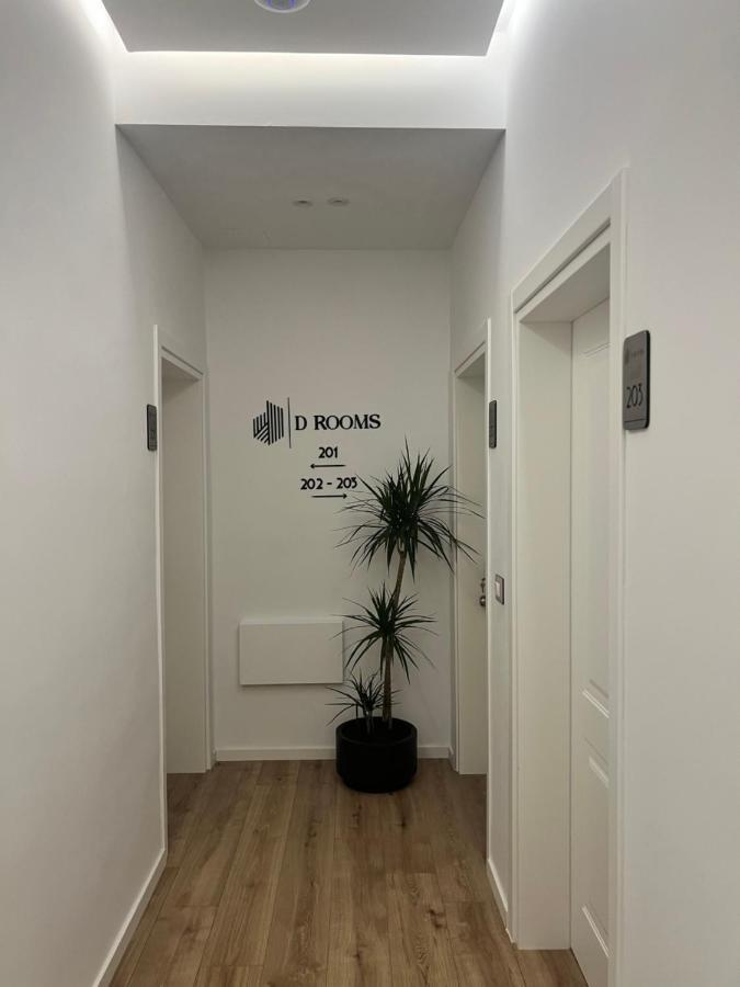 Enzo Rooms & Apartment Blloku Tirana Zewnętrze zdjęcie